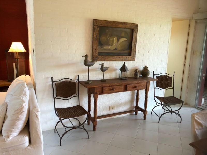 Linda casa en alquiler en Montoya