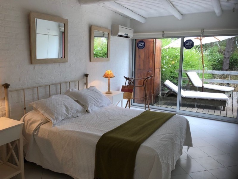 Linda casa en alquiler en Montoya