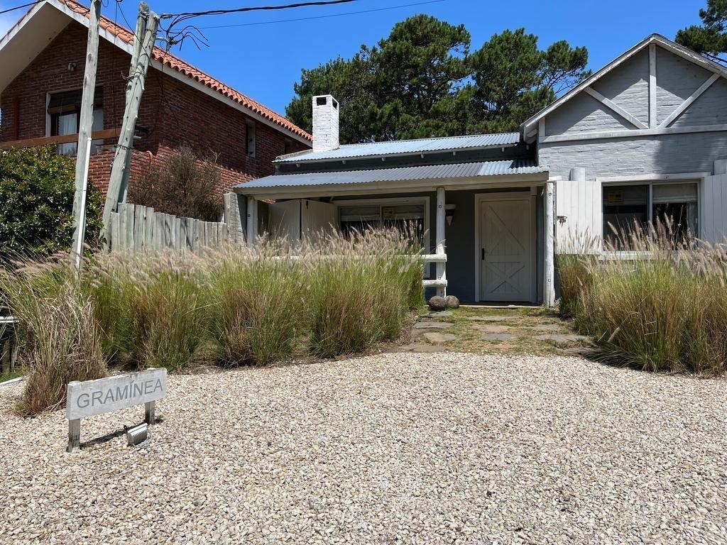 Linda casa en alquiler en Montoya
