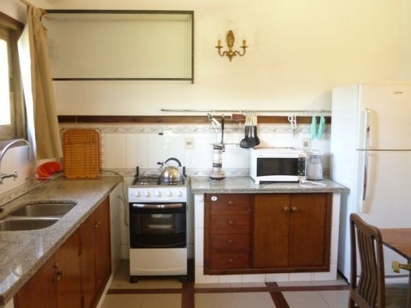 Casa en alquiler en Balneario Buenos Aires.