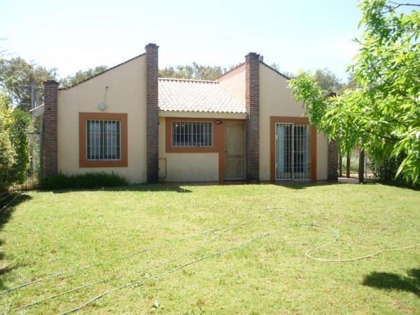 Casa en alquiler en Balneario Buenos Aires.