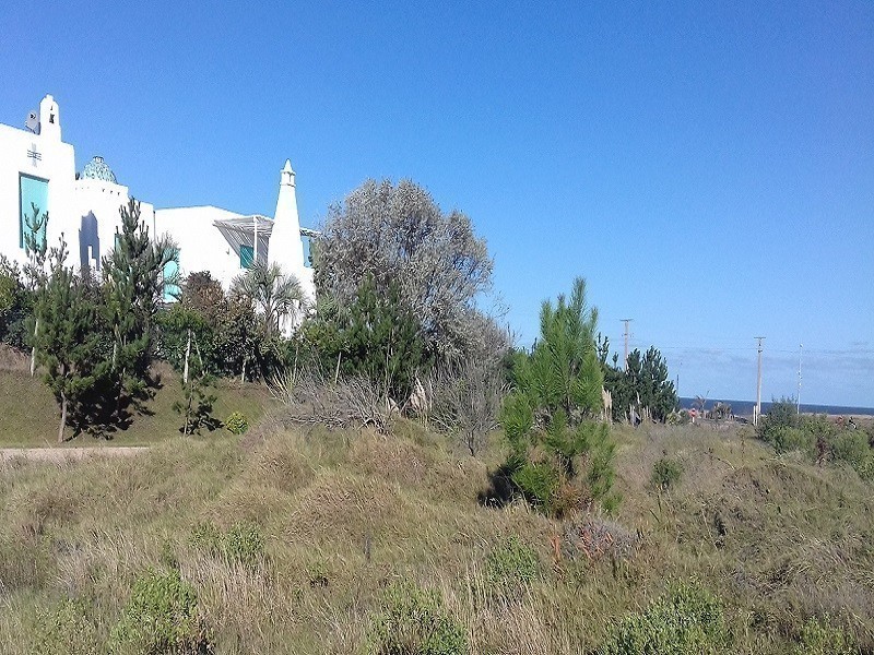 Se venden dos terrenos con vista al mar 