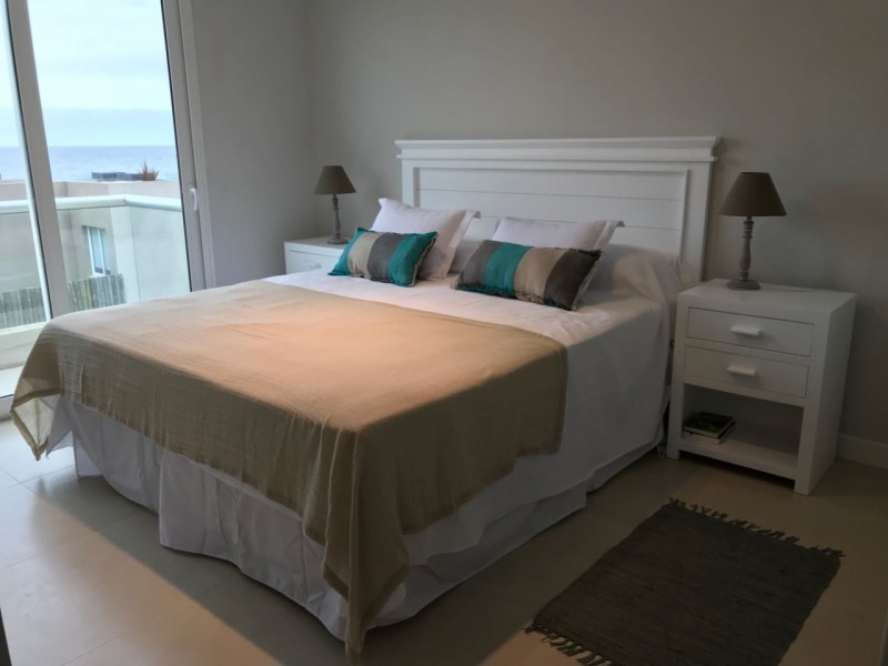 Excelente departamento en La Barra en Venta