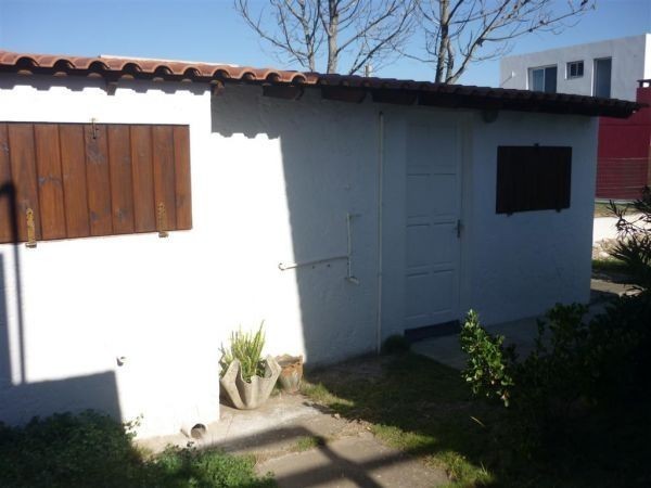 Casa en alquiler en Balneario Buenos Aires.