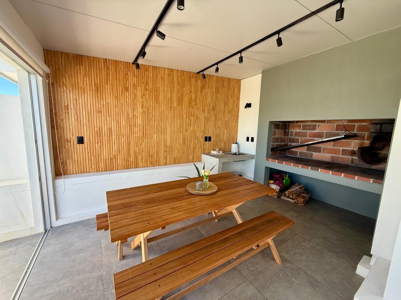 Esturión Uno Penthouse en alquiler y venta en Montoya