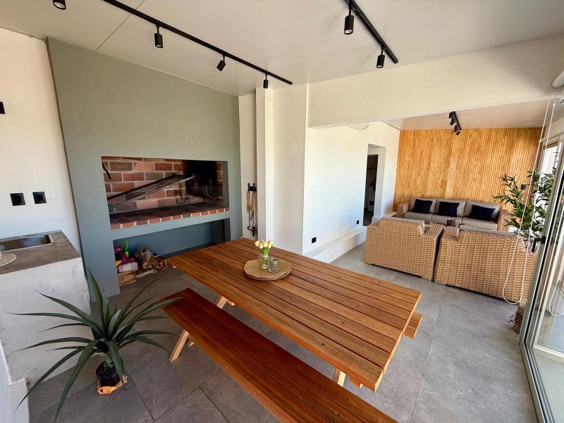 Esturión Uno Penthouse en alquiler y venta en Montoya