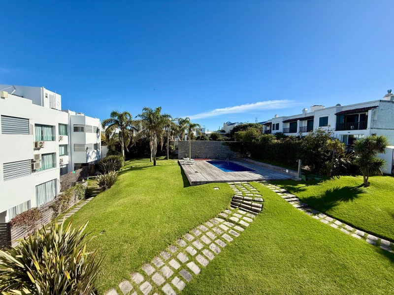 Esturión Uno Penthouse en alquiler y venta en Montoya
