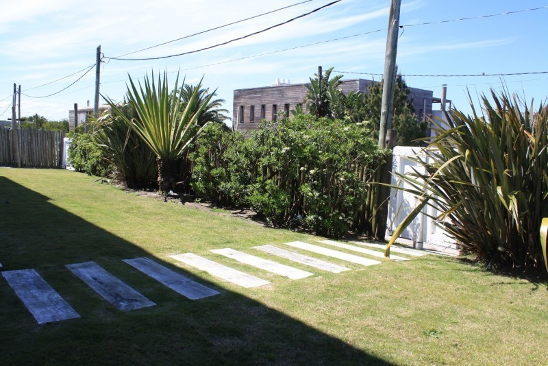 Muy linda Casa en alquiler en el Pueblo de José Ignacio