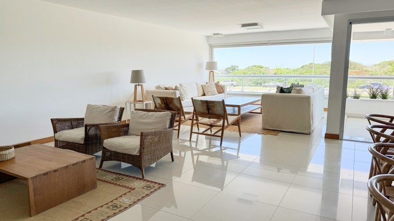 Excelente Departamento en rincon del Indio en alquiler