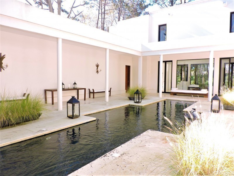 Excelente Casa en alquiler en Laguna Blanca 