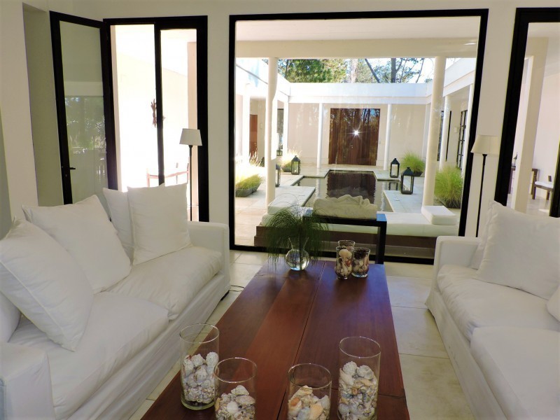 Excelente Casa en alquiler en Laguna Blanca 
