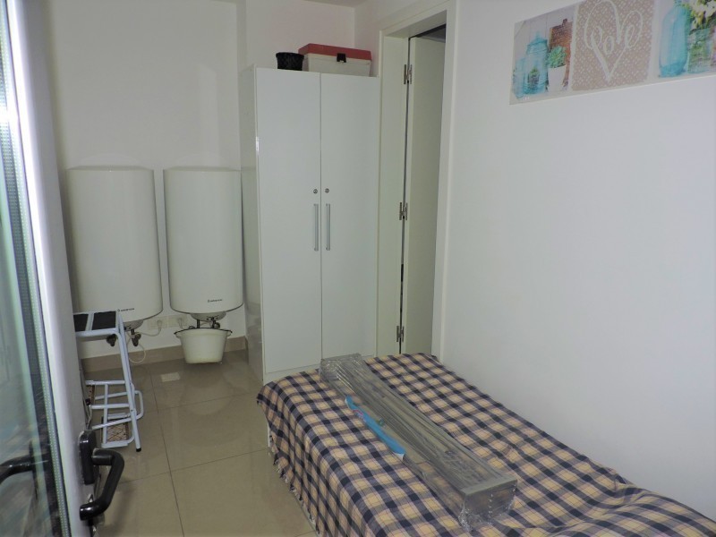 Hermoso apto semipiso a pasos de Playa Brava