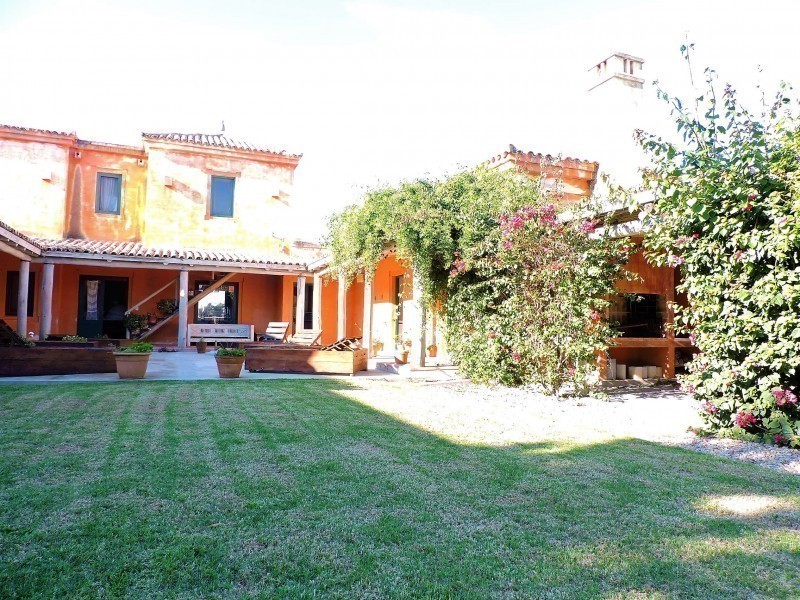 Lindisima casa de Estilo Italiano en alquiler