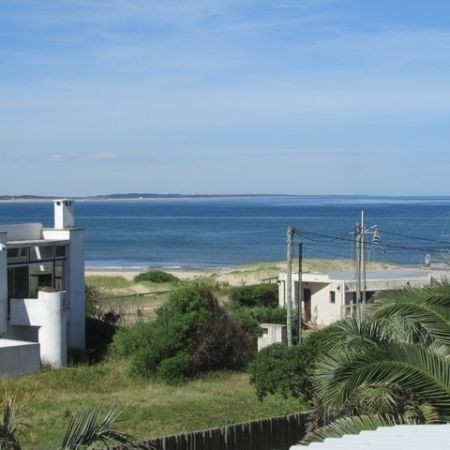 A pasos de la luz del Pueblo. Faro de Jose Ignacio. Con vista al Mar.