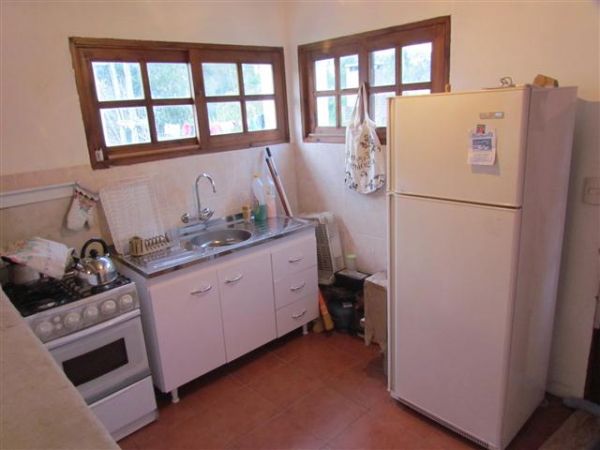 Casa de muy buena construcción en zona balnearia.