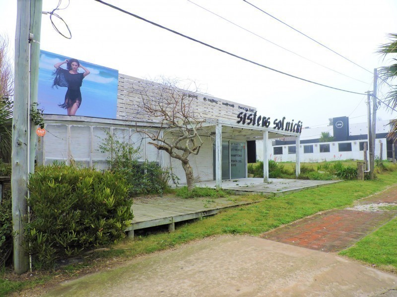 Local comercial sobre Ruta 10 en Manantiales