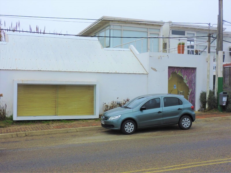 Excelente local comercial sobre ruta 10 en Manantiales