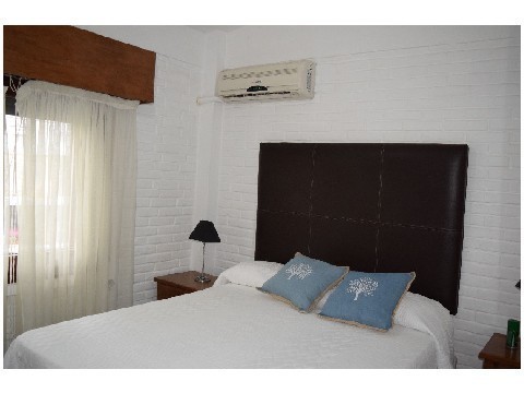 Interesante casa apta para local comercial sobre Ruta 10 Manantiales