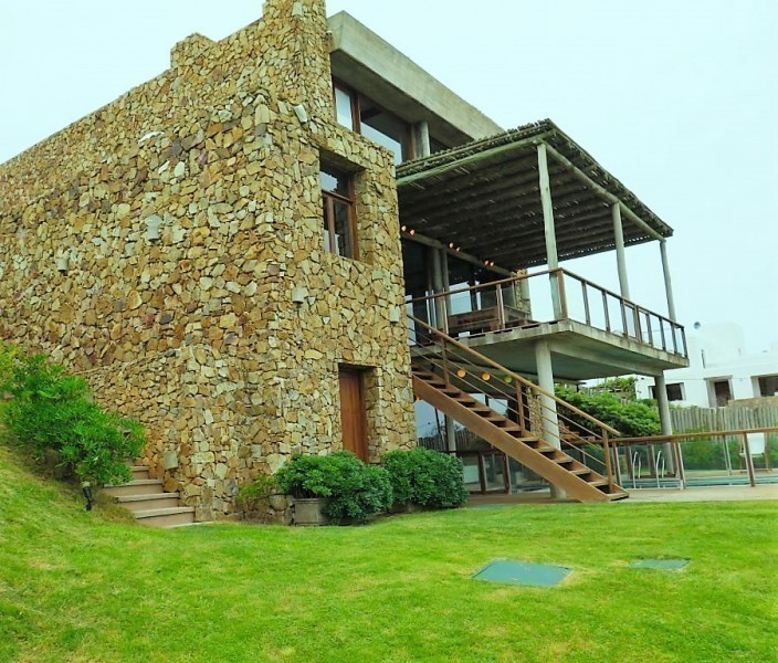 Excelente casa en alquiler en El Chorro