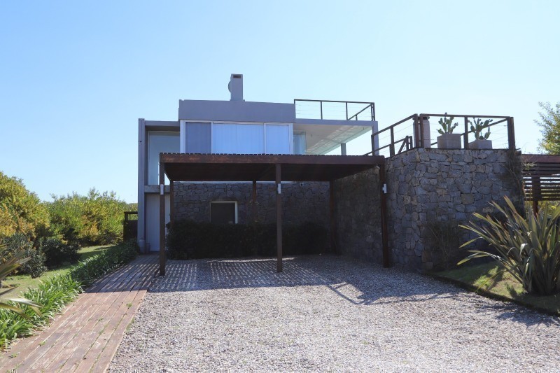 Moderna Casa a pasos del Mar en Jose Ignacio