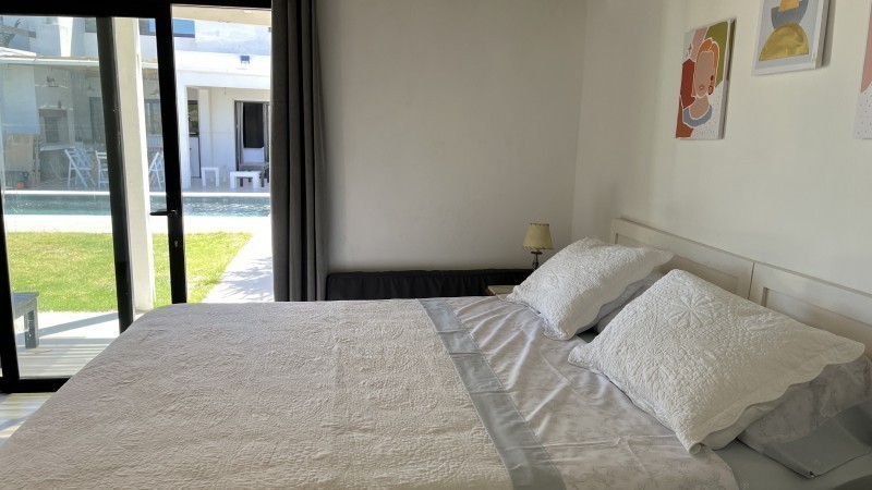 Casa en venta y alquiler en Montoya con vista al mar