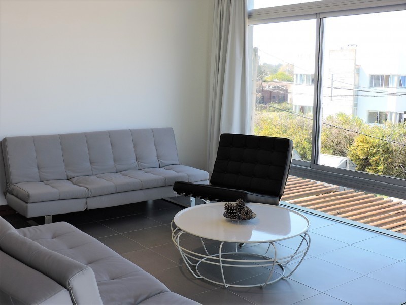 Departamento en venta y alquiler en Manantiles