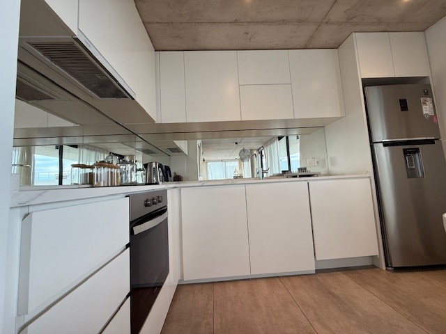 Excelente depto esquinero en Proyecto de Manantiales