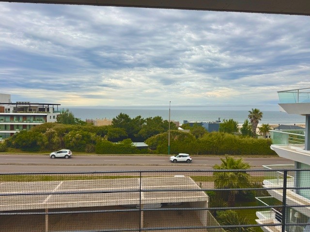 Excelente depto esquinero en Proyecto de Manantiales