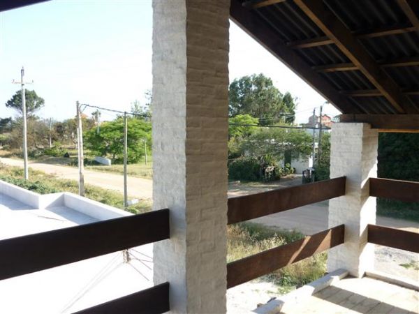 Casa en alquiler en Balneario Buenos Aires.