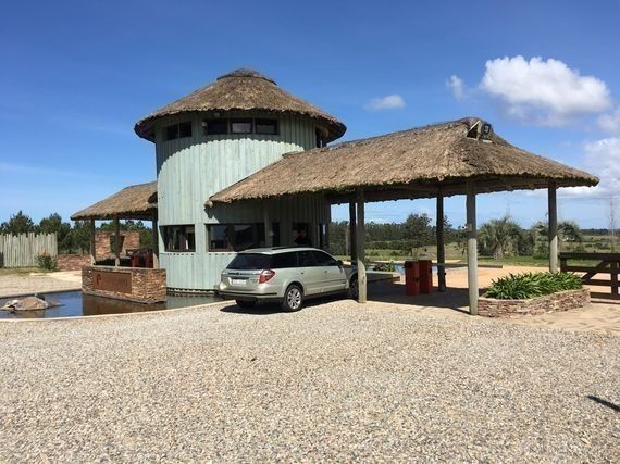 Excelente lote de 4.000 mts en barrio privado en Manantiales