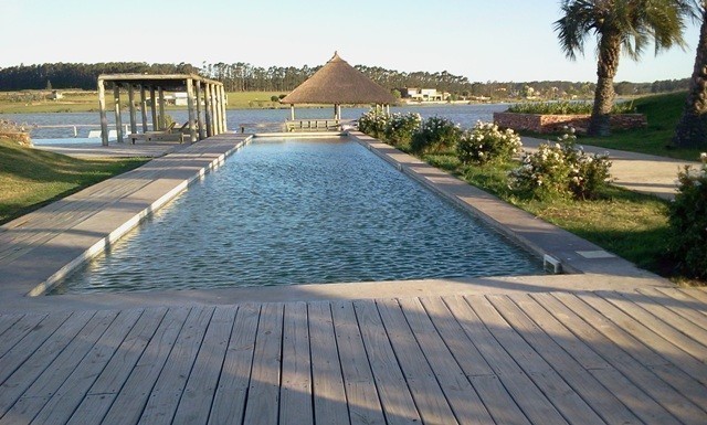 Excelente lote de 4.000 mts en barrio privado en Manantiales