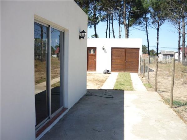 Casa a estrenar a  metros del mar.