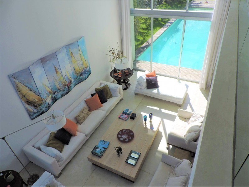 Espectacular casa en Laguna Blanca primera linea