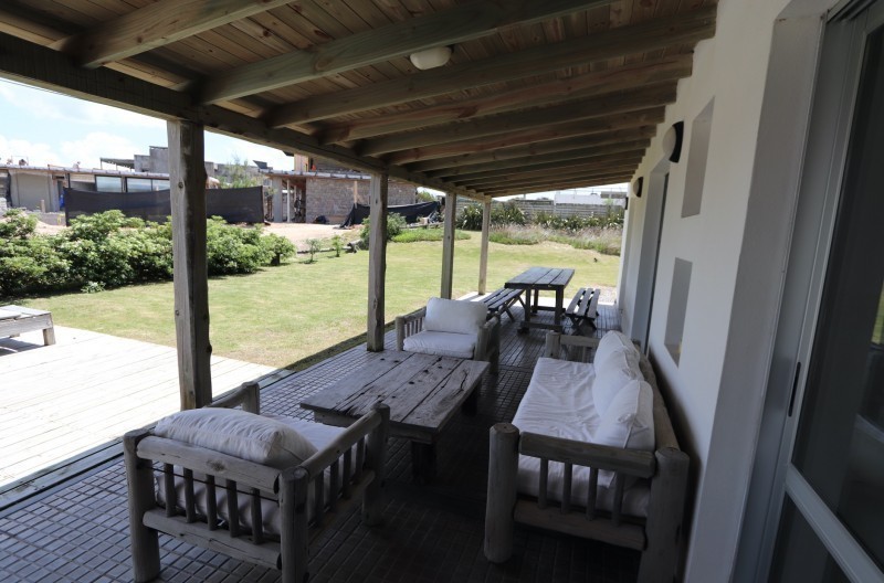 Casa en el pueblo de José Ignacio con vista al mar
