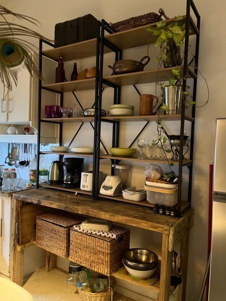 Excelente casa en el Tesoro con amplio jardín y parrillero