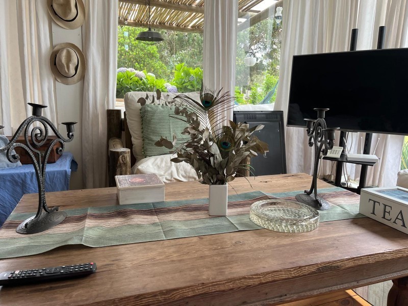 Excelente casa en el Tesoro con amplio jardín y parrillero