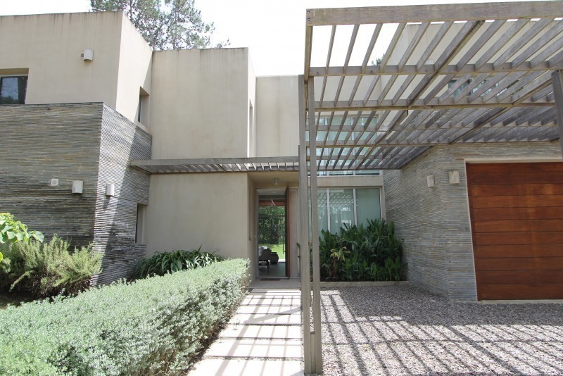 Muy linda casa en Laguna Blanca