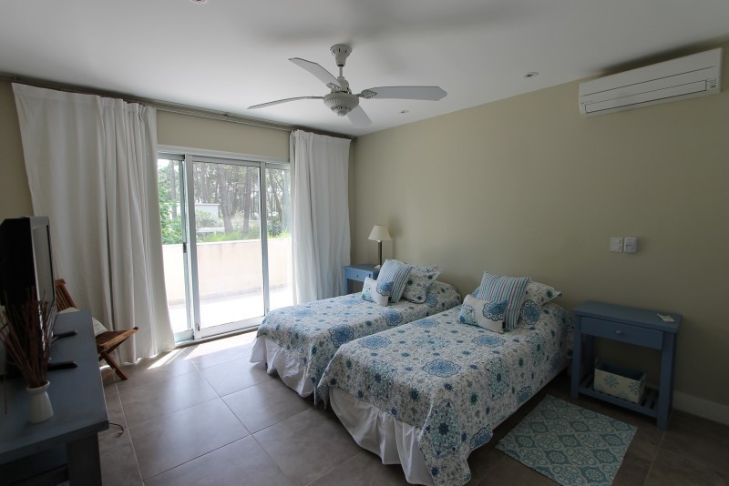 Muy linda casa en Laguna Blanca