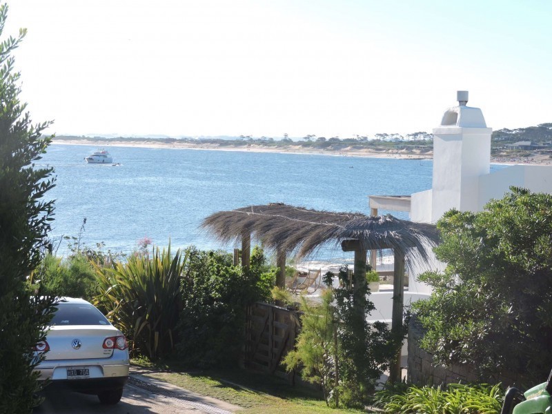 Casa con excelentes vistas al mar en el pueblo de José Ignacio