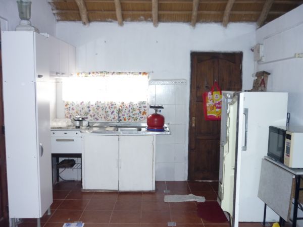 Casa ubicada a pocos metros del mar con muy lindo entorno.