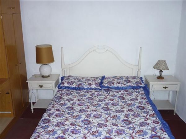 Linda casa, con amplios espacios.