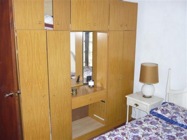 Linda casa, con amplios espacios.