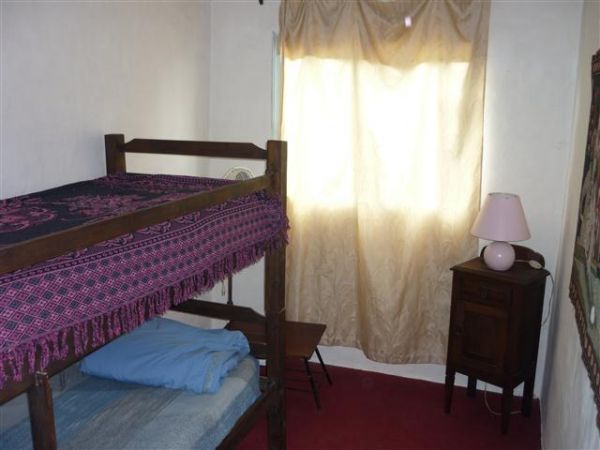 Linda casa, con amplios espacios.