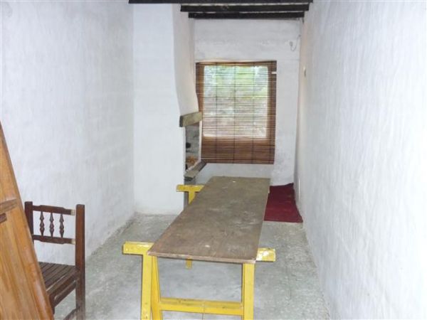 Linda casa, con amplios espacios.