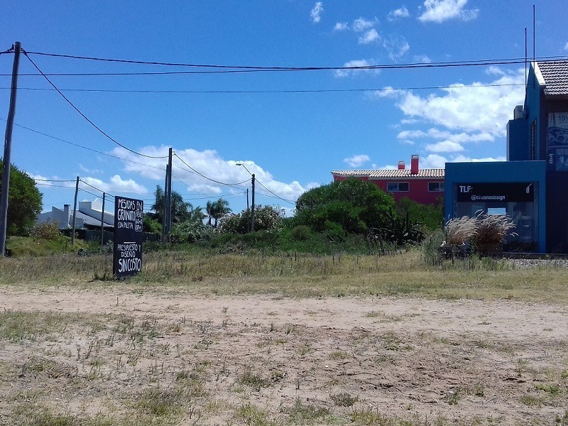Terreno en venta primera línea