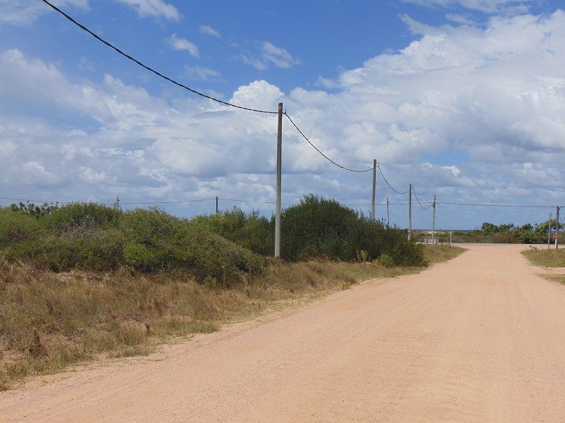 Se venden tres terrenos a pasos del mar 