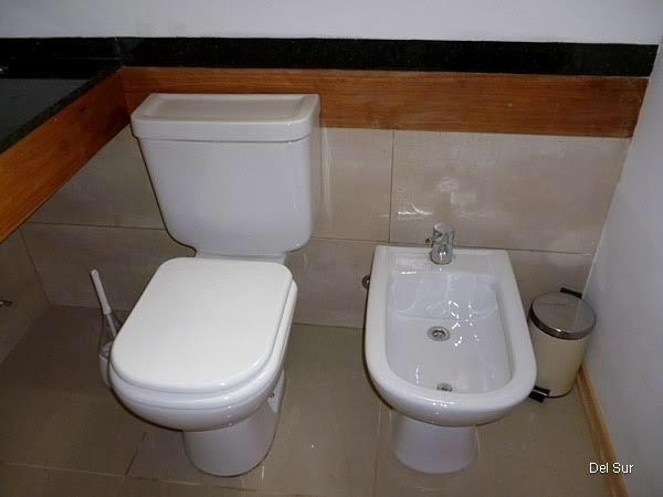 Linda y modera casa en barrio privado 