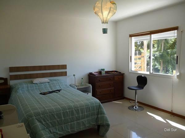 Linda y modera casa en barrio privado 