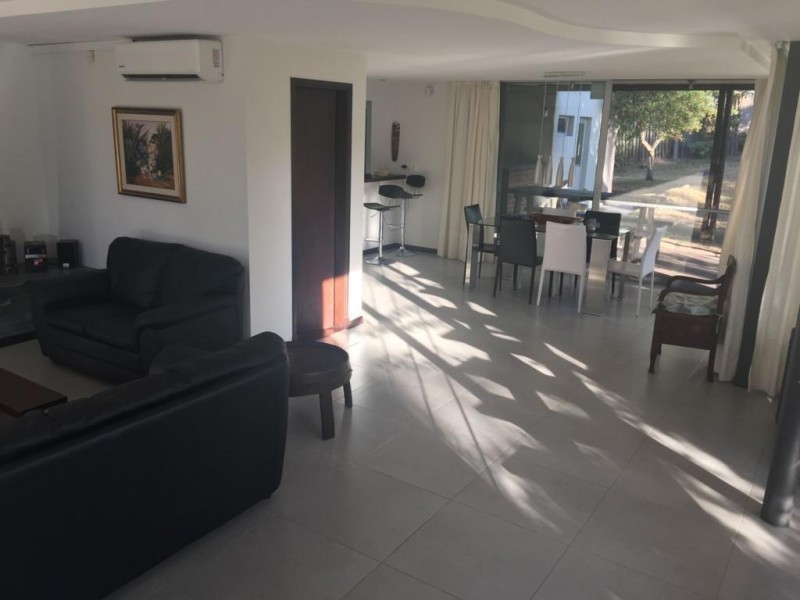Moderna casa en venta en La Barra