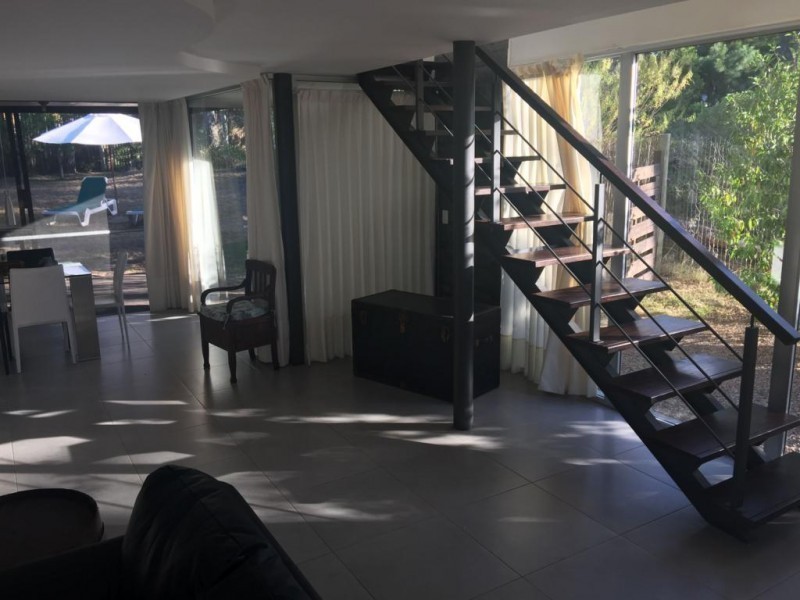Moderna casa en venta en La Barra